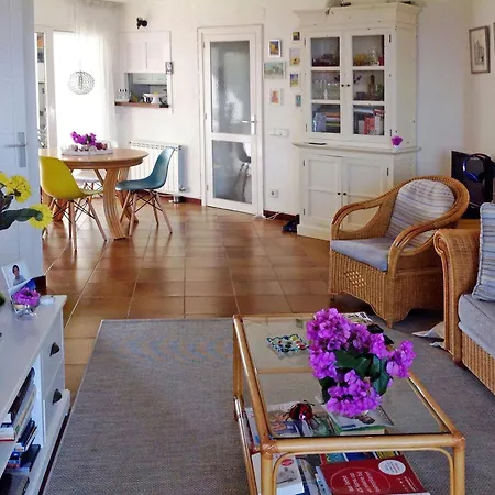 Les Gavines Apartment *